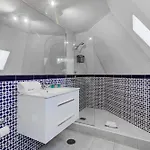 דירה White Paradise אדחה