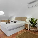 White Paradise דירה אדחה