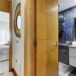 White Paradise אדחה